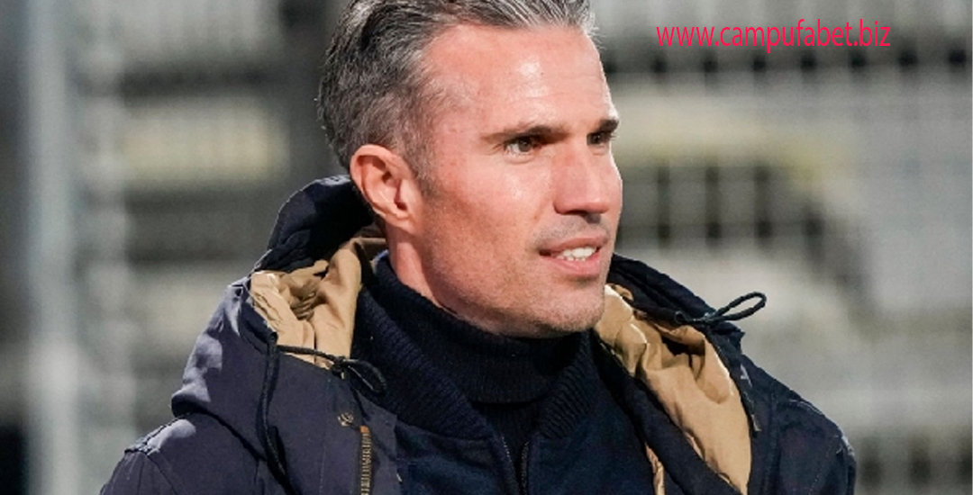 Robin van Persie Resmi